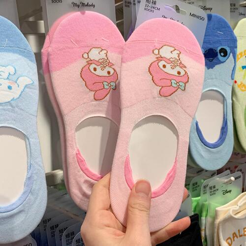 Big-eared dog boat socks for women Korean version sweet Japanese cartoon cute medium tube ins versatile Kuromi cinnamon dog socks