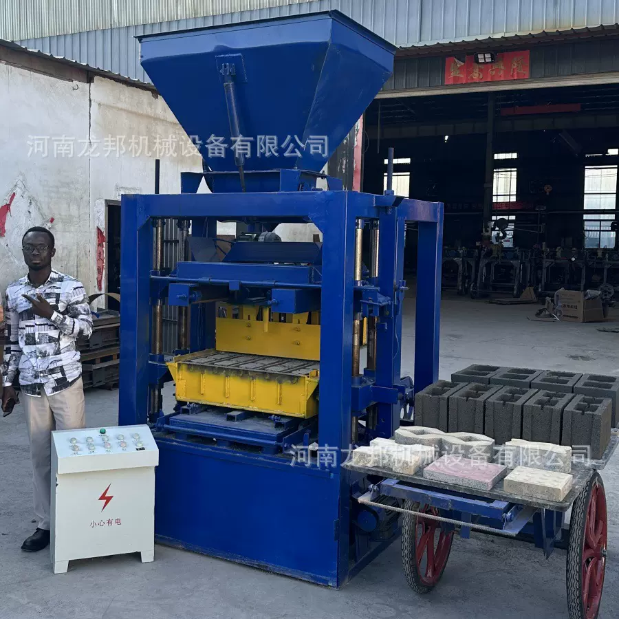 建材量产龙邦4-26制砖机 温控养护售后有保障 现货发售空心砌块机