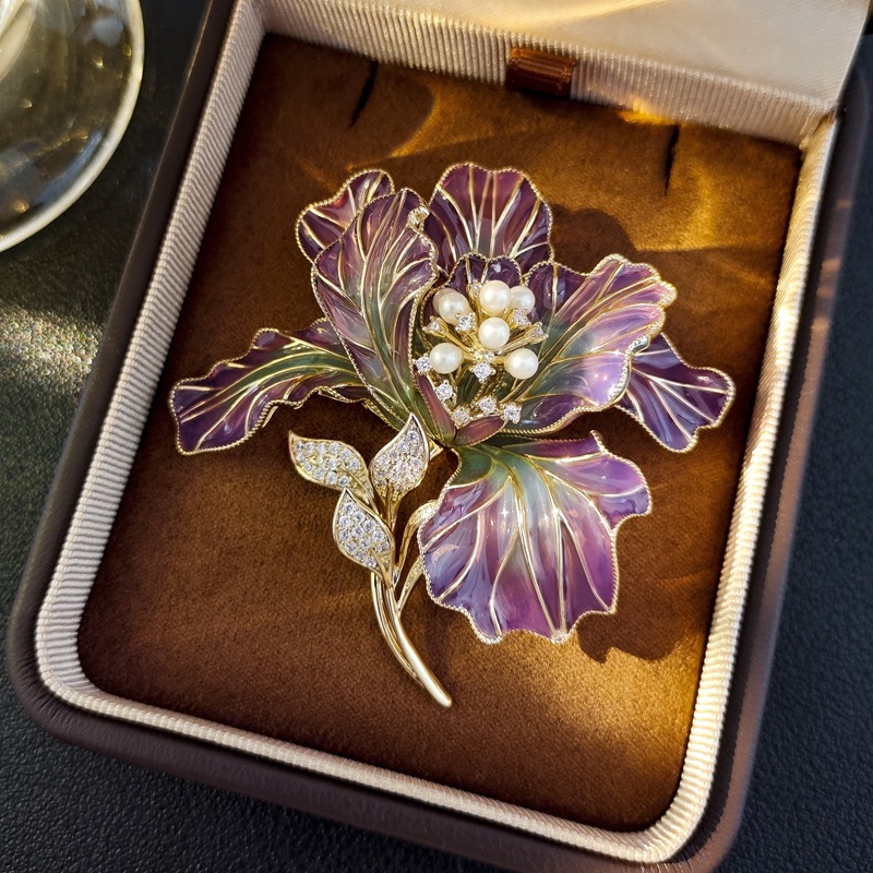 Chinese-Style Enamel Large Flower Brooch with a High-End Luxury Feel, Featuring Micro-Inlaid Zirconium Pearl, Elegant and Sophisticated Brooch