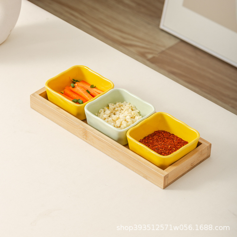 노란색 우유 녹색 3 그리드 로그 플레이트