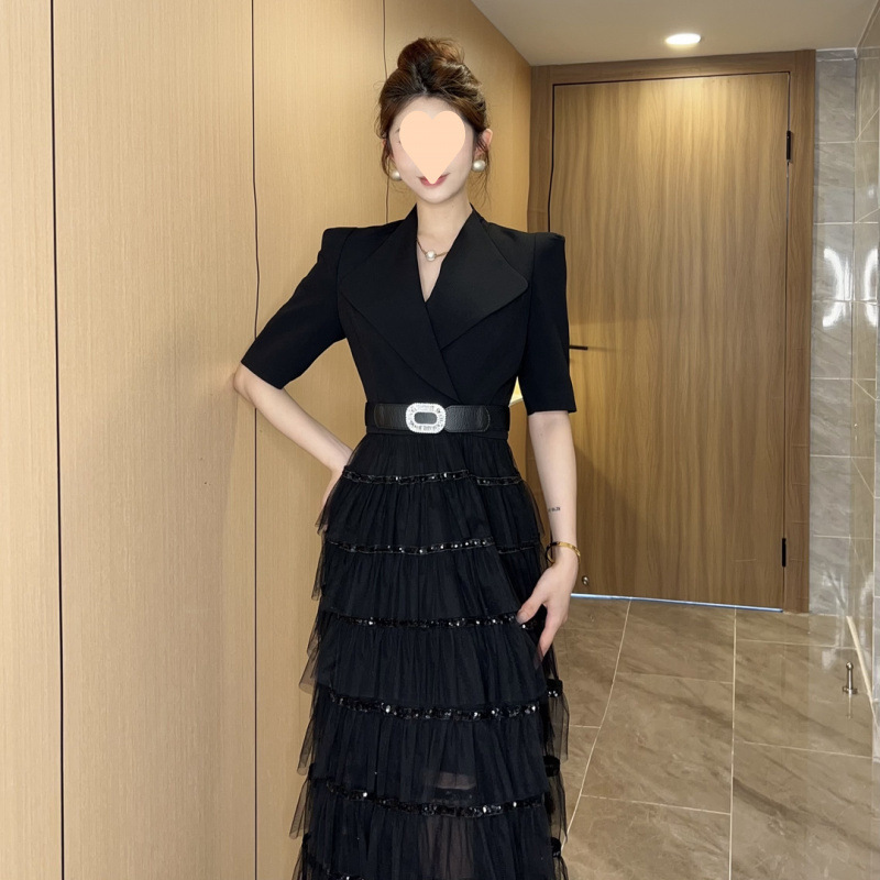 女神のハイエンドの軽い豪華なロングスカート 2025 夏の新しい甘くてスパイシーな肉とお腹をカバーするワンピースドレス|undefined