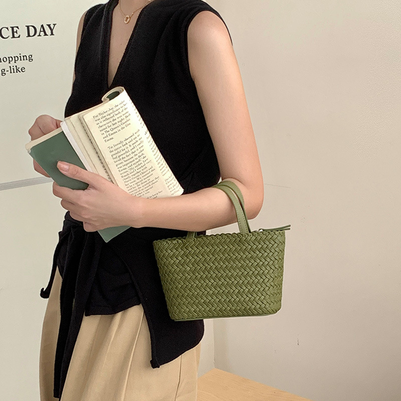 Vacation Style Tote Bag 2025 New Hand-Woven Top Grain Cowhide Leather Basket Bag Women's Genuine Leather Crossbody Bag - Thumbnail 6