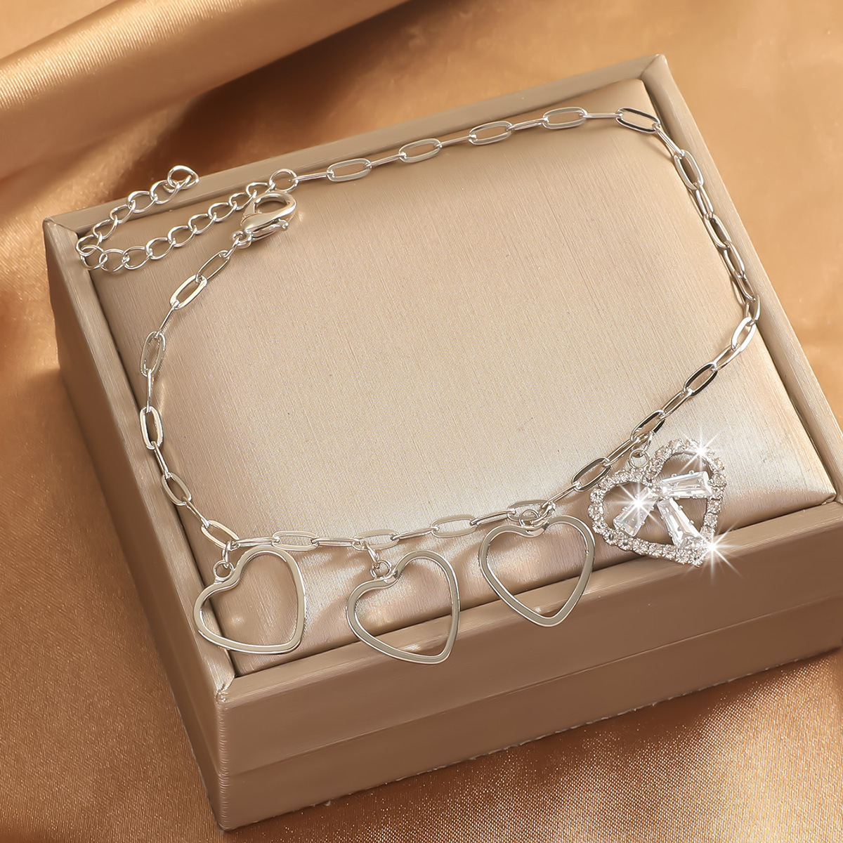 Luz de lujo alto cobre zircon playa pie de hoja decoración estilo nacional de estilo russo simple de mujer pequeña hoja de pie chaîne de mujer