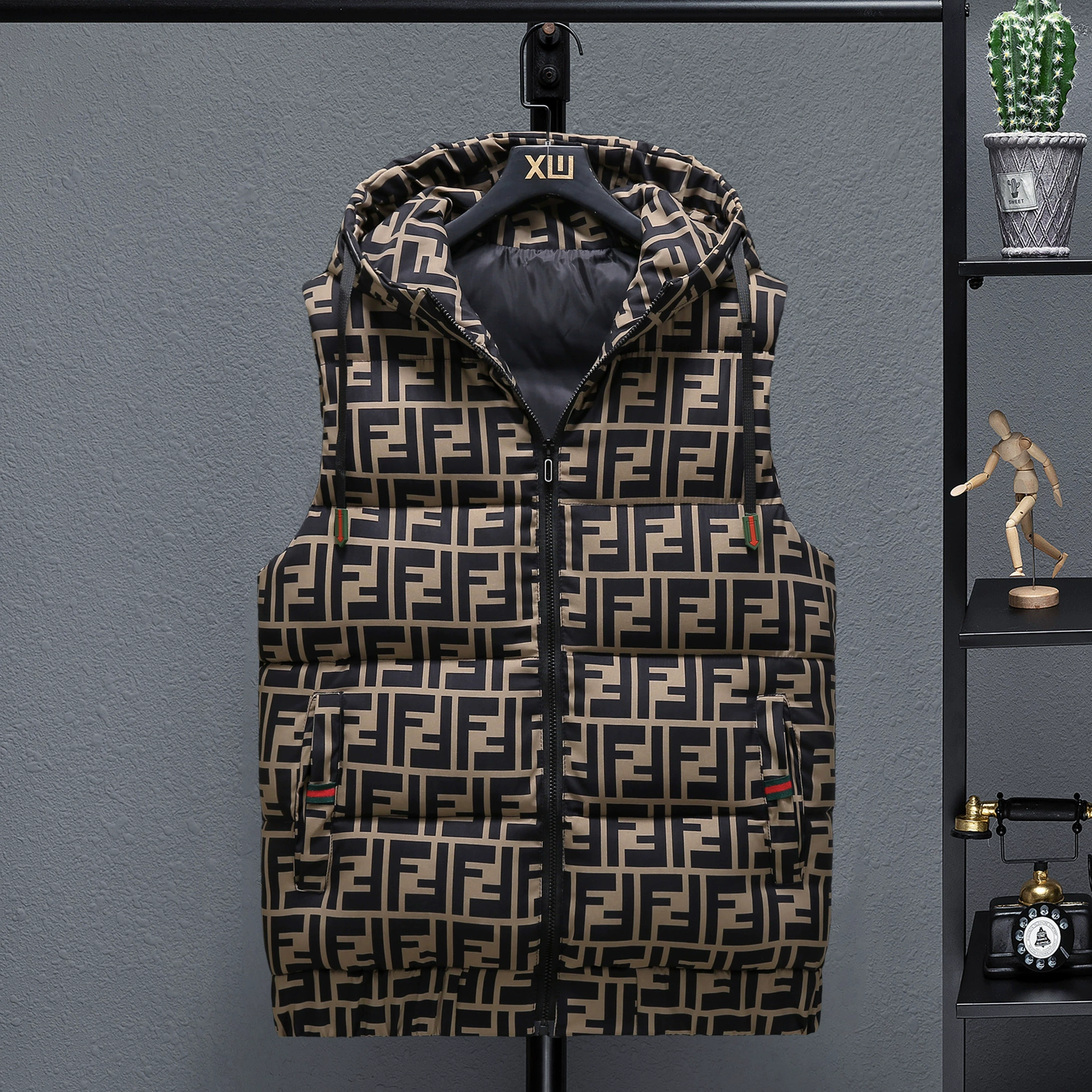 Demi-season trend vest sleevless, keep warm tank top with hood for beloved