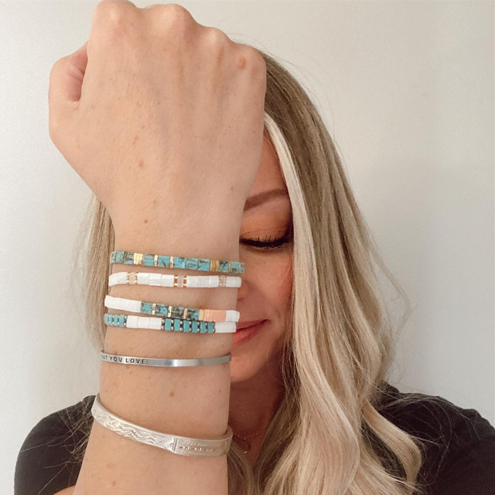 Grenz Überschreitende Neue Gestapelte Hands Chmuck Böhmischen Strand Wind Frühling Und Sommer Tila Regenbogen Armband Frauen display picture 1