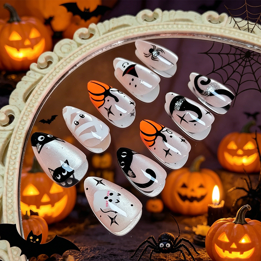 Europa y América Halloween ojo de gato usar uñas 30 piezas atmósfera de vacaciones de uñas dulces y frescas parches de uñas mezclados