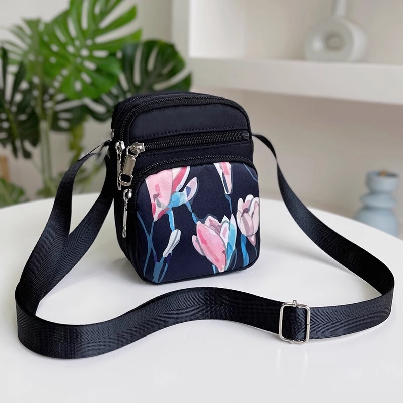 Mobile Phone Bag Women's Small Bag New Middle-aged Mother's Vegetable Key Coin Purse Middle-aged One-shoulder Crossbody Bag Small Bag Mobile Phone Bag Women's Small Bag New Middle-aged Mother's Vegetable Key Coin Purse Middle-aged One-shoulder Crossbody Bag Small Bag