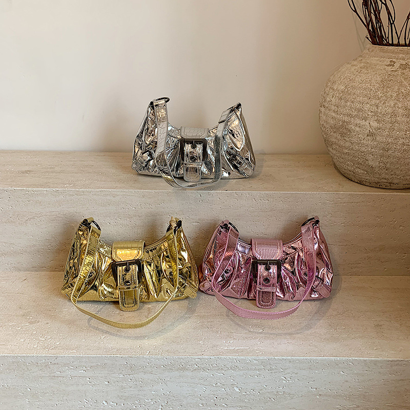 2024 otoño e invierno nueva tendencia de la moda bolso de hombro de axila bolso de pliegue de sentido avanzado bolso de hombro diagonal de mujer