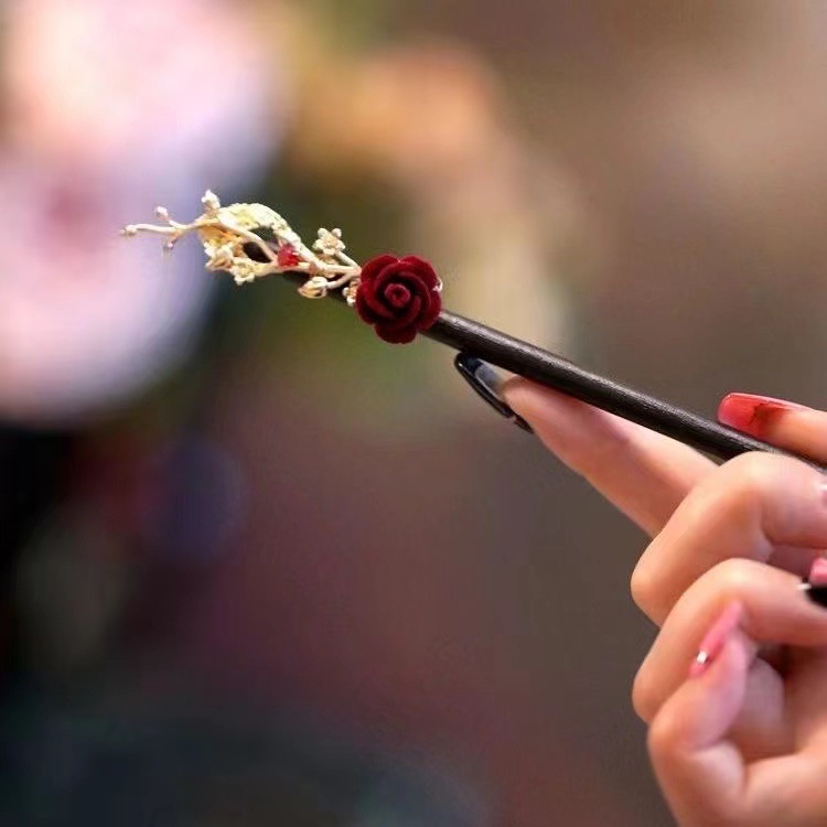 Clipper de cabello de rosa roja antigua niñas de alto nivel cheongsam nuevo estilo chino diario clipper de cabello tocado