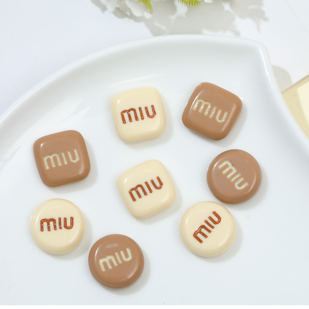 Suministro directo de fábrica serie de café de arroz carta frijol accesorios de resina DIY crema pegamento accesorios para el cabello papelería agujero zapatos y otros al por mayor