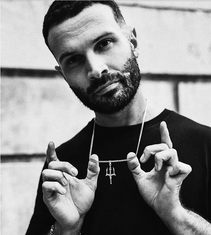 Collier trident de Neptune en alliage à pompon transfrontalier, design masculin européen et américain, pendentif hip-hop audacieux_voghion.com