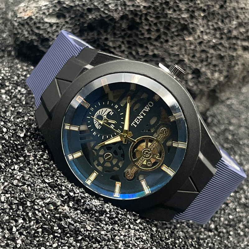 Holiday Occasion Casual Solid Color Buckle Quartz Watch Men's Watches