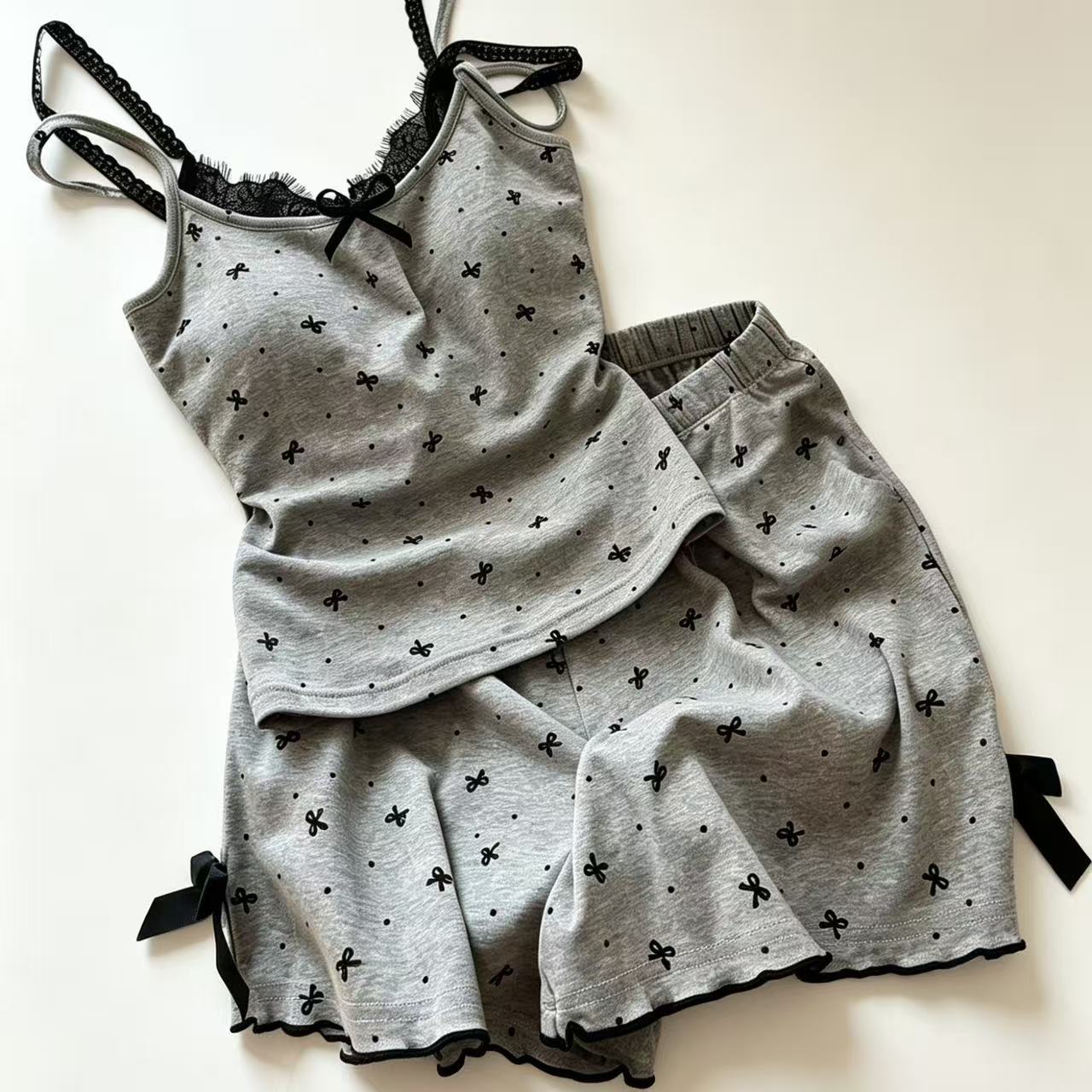 Wholesale Women's Camisole Pajamas, Summer Japanese-Style Sweet Tank Top and Shorts Set with Chest Pads, Home Wear That Can Be Worn Outside