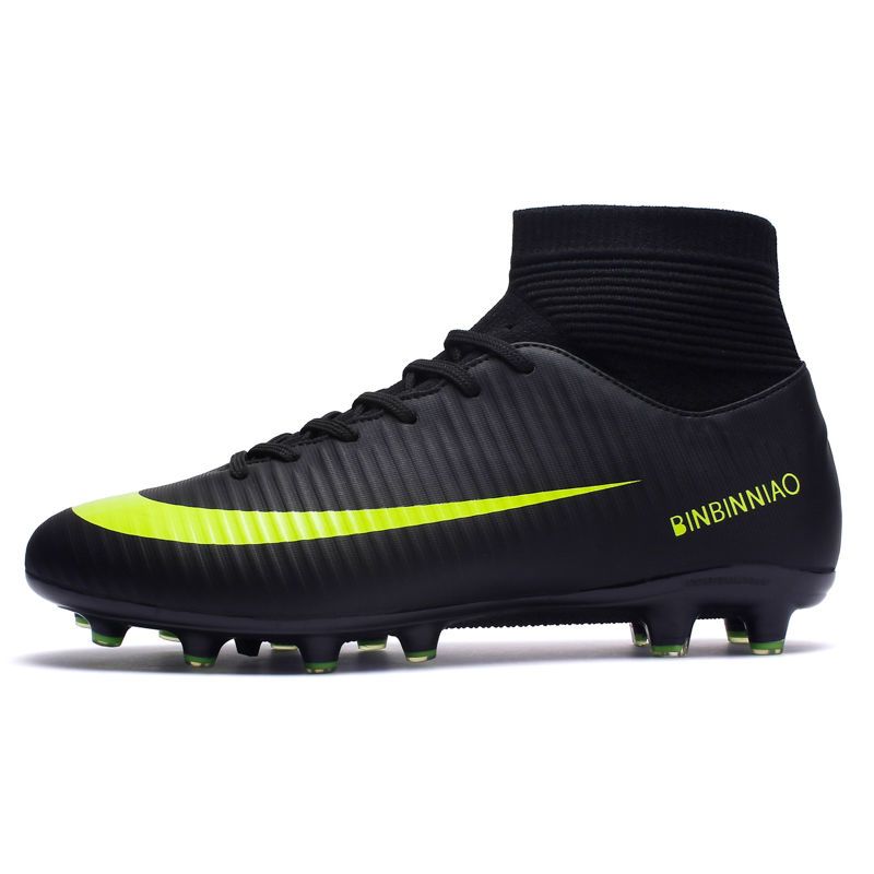 Zapatos de fútbol masculinos Ronaldo Assassin CR7 clavos cortos zapatos de entrenamiento de entrenamiento de carreras de estudiantes