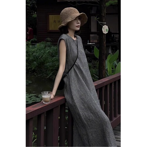 2025 summer new style retro simple strapless linen dress, pear shaped slimming all-match temperament plaid straight skirt