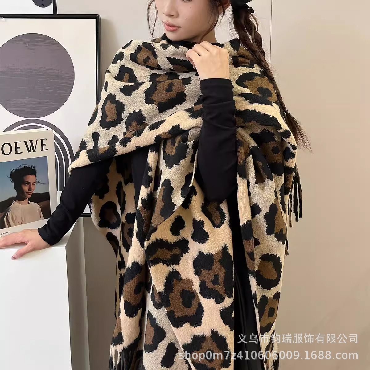 Korean-Style Leopard Print Diamond-Patterned Warm Shawl Scarf for Women, Windproof Ethnic Fashion Cape, Sun Protection with Tassels