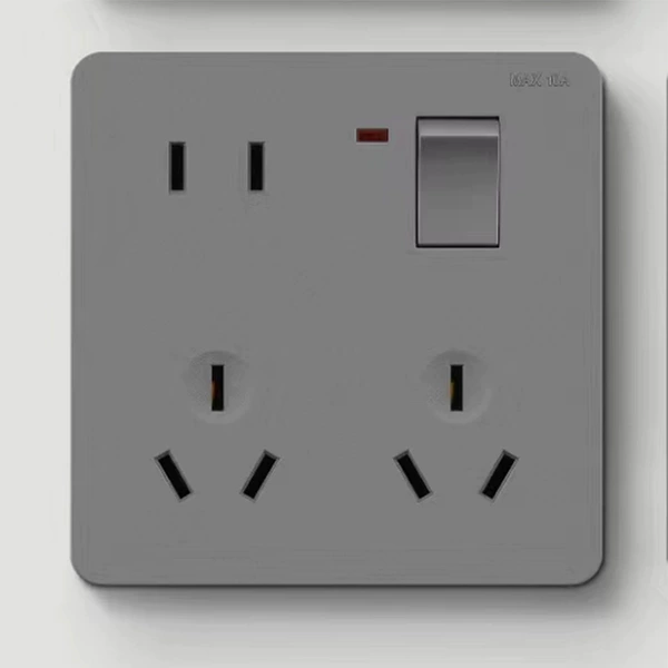 One open eight -hole socket