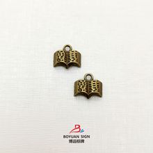 专业定制 时尚饰品 合金书本配件 DIY饰品配件挂饰手链镀沙金