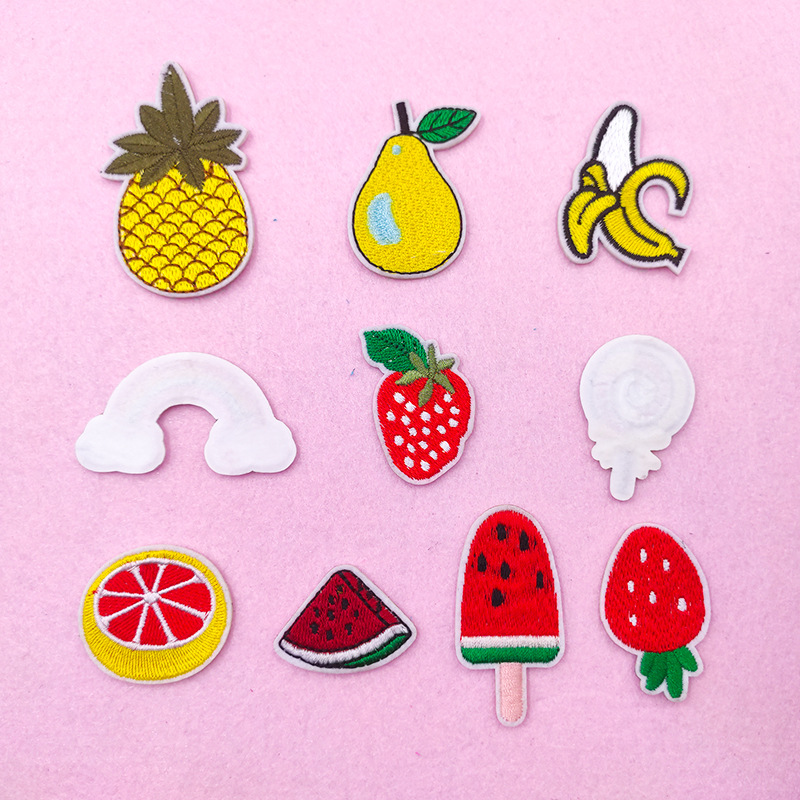 En stock fresco verano fruta tela pegatinas transfronterizas de dibujos animados fresa bordado ropa cuaderno DIY autoadhesivo