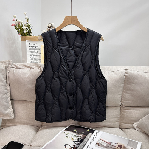 Down jacket vest for women, slim-fitting and slender, lightweight, can be worn as a top jacket or shoulder vest. 2025 spring new white goose down outerwear