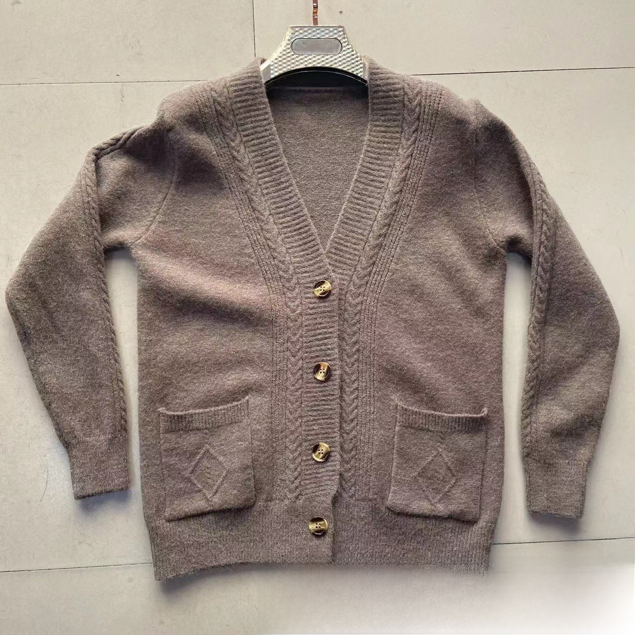 Women's V-neck Cardigan Solid Colour Long-sleeved Sweater Coat_voghion.com