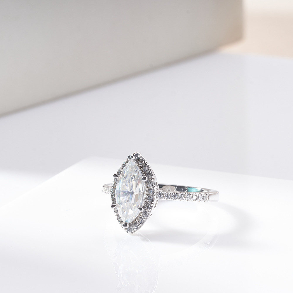 Anillo de diamantes de diam