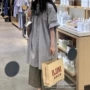 短袖宽松圆领中长款连衣裙