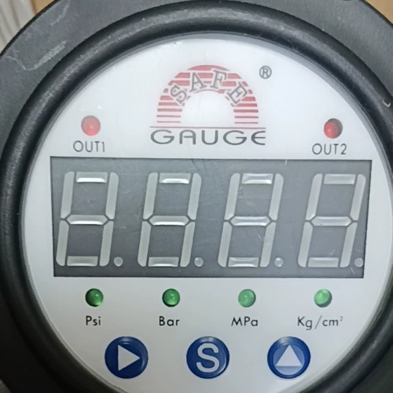 Общая обработка ударопрочный отрицательное давление осевого резьбового соединения пластиковая диафрагма полипропиленовый корпус радиальный манометр