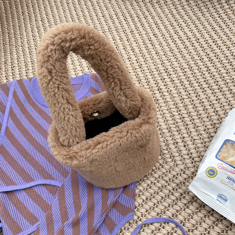 E67900CD0BD1E5FF1CABCB10A98E41