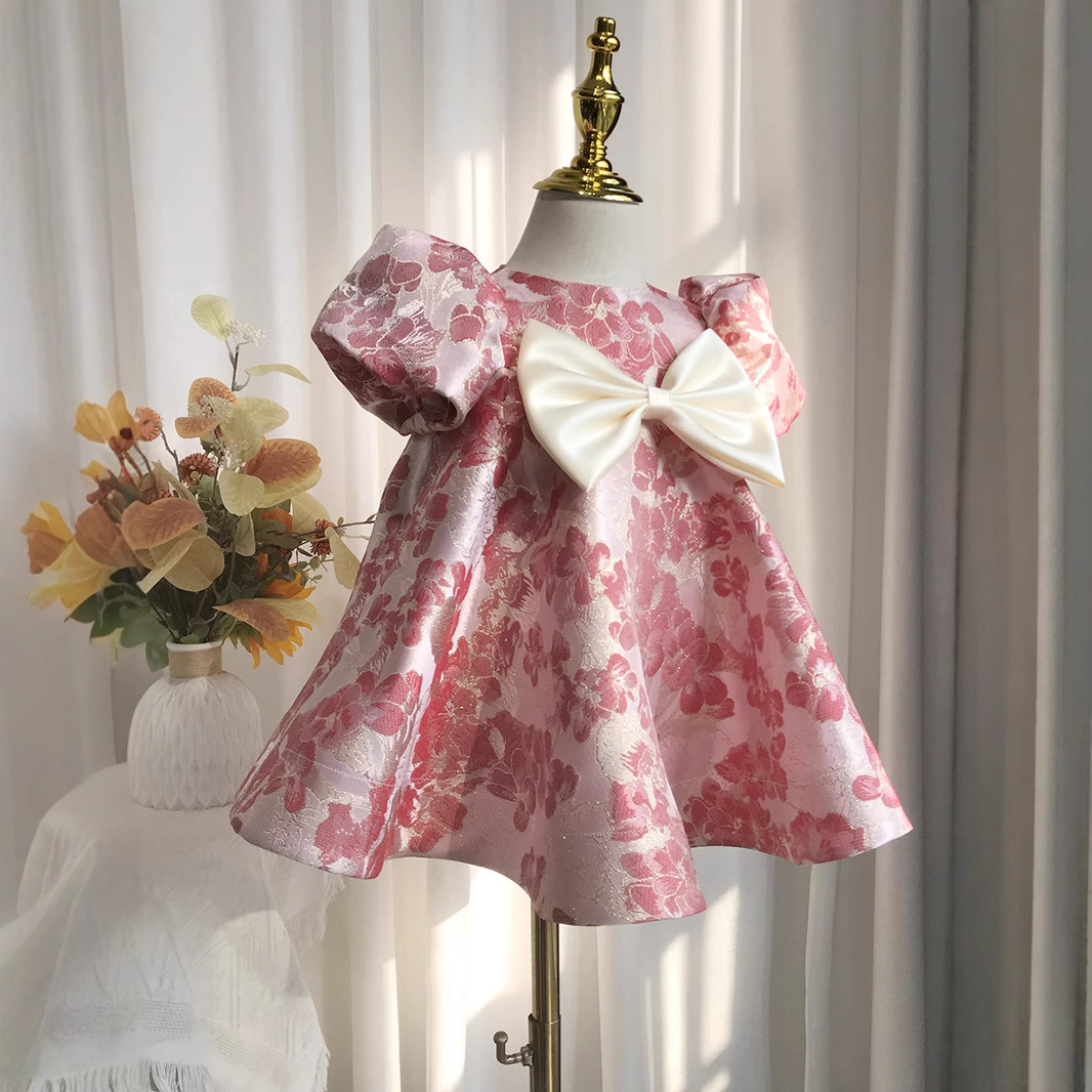 Robe pour le premier anniversaire d'une fille – Robe de princesse en satin imprimé floral avec manches bouffantes et jupe en tulle (80-140 cm, tenue de fête printemps/été)_voghion.com