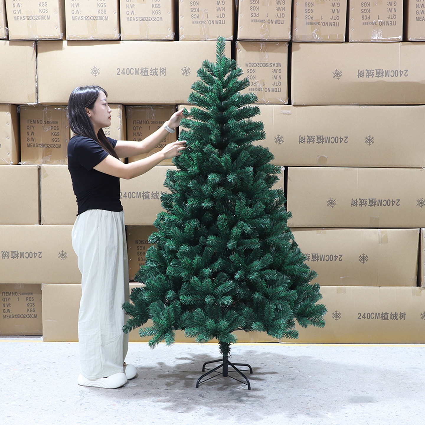 Árbol de Navidad puro PE mezclado PVC nieve flocado árbol desnudo blanco decoración de Navidad pleno pe árbol de Navidad precargado luz