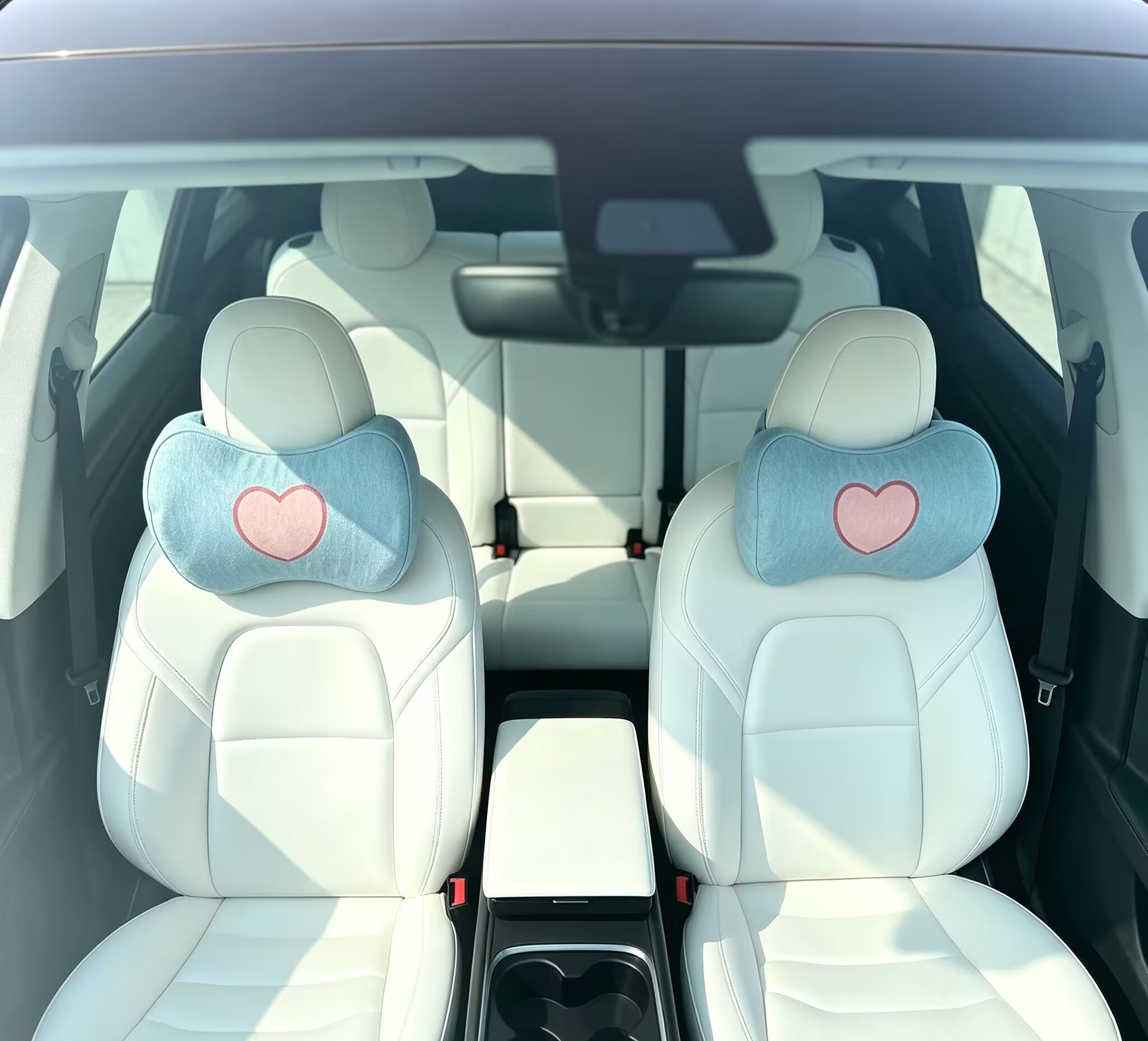 Cross-border wholesale of cute car lumbar support cushions, memory foam comfortable car headrests, neck pillows, and slow-rebound lumbar cushions