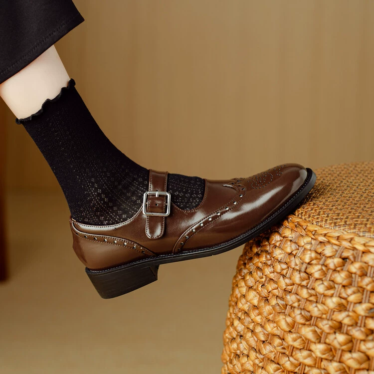 Маленькие кожаные туфли в британском стиле, женские винтажные резные ремни, одиночные туфли Мэри Джейн, кожаные круглые туфли Lefu