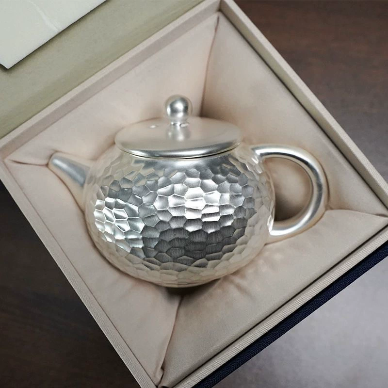 Посеребренный чайный сервиз с серебряным чайником, чайник из чистого серебра 999 пробы, легкая роскошная серебряная чашка для чая, керамический бытовой чайный сервиз кунг-фу, одна кастрюля и две чашки.