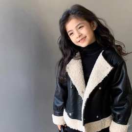女童冬季皮衣外套2023韩版男童儿童潮范帅气加厚皮毛一体夹克上衣