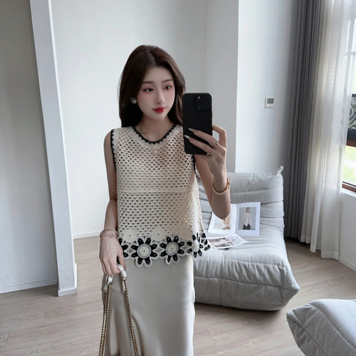 Magic Jiajia Changdao Bai Li New Flower Embroidery Lacy Sleeveless Knit Women's Top