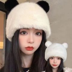 2025ネットの赤い熊の耳の女性は秋冬にかわいいです。