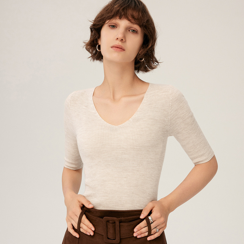 Women's 100% Pure Wool Yangtze Yarn Slim Fit Thin Knitted Short Sleeve V-Neck Pullover Base Shirt