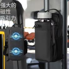 现货亚马逊热销健身房磁吸水壶包户外运动手机水杯斜挎包骑行包