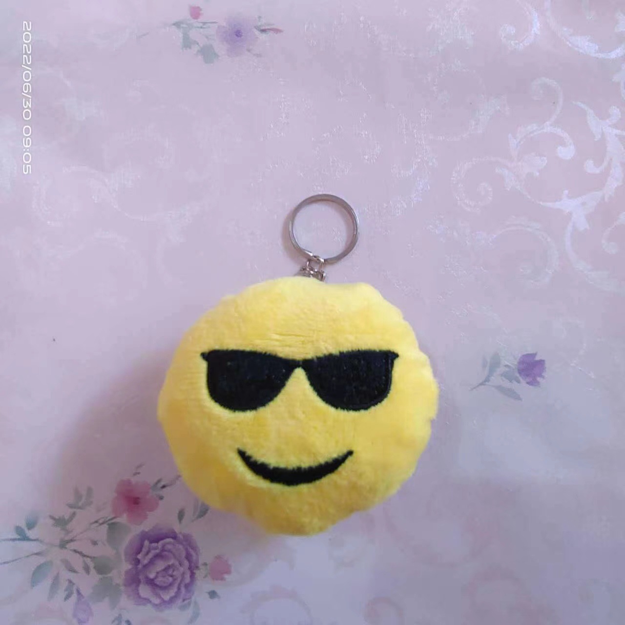 Juguetes de peluche transfronterizos pequeños emoticones colgantes mochilas llaves colgantes eventos de boda arrojar regalos colgantes al por mayor