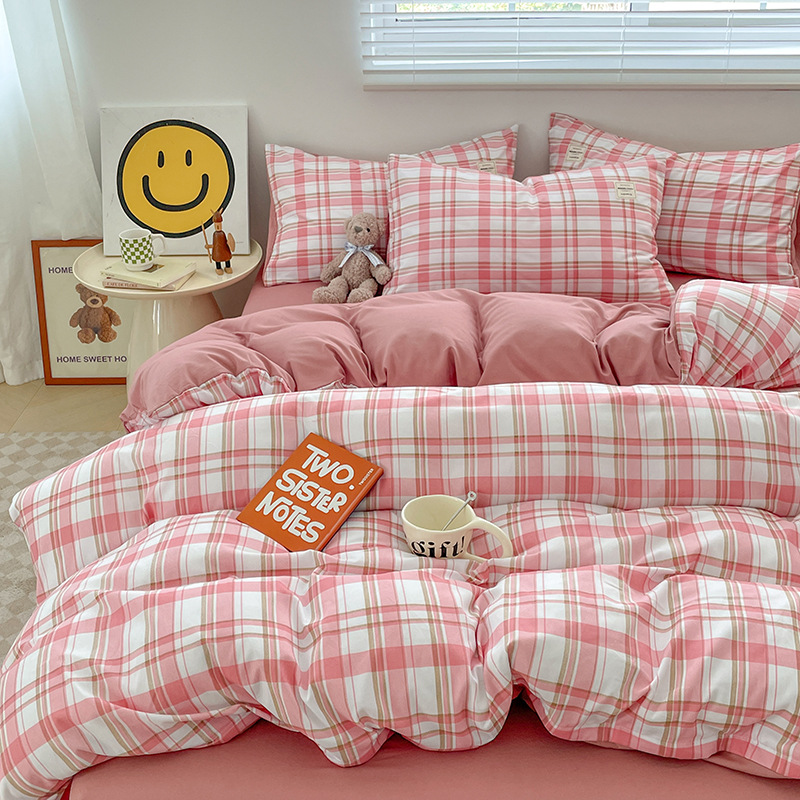 Cama de cuatro piezas A clase madre y bebé dormir desnudos ropa de cama de algodón lavado con agua cubierta cama dormitorio cama de tres piezas
