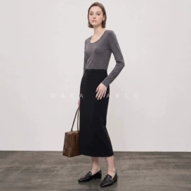 女式毛呢外套;休闲裤;女式衬衫