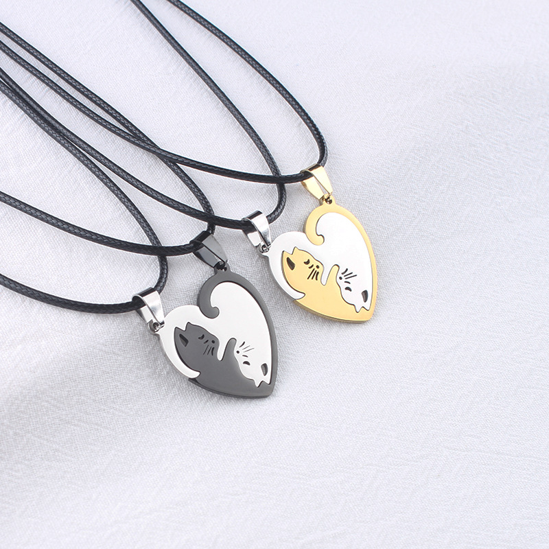 유럽과 미국의 국경 간 사랑 고양이 접합 목걸이 흑백 사랑 고양이 스테인레스 스틸 펜던트 커플 쥬얼리 도매 선물