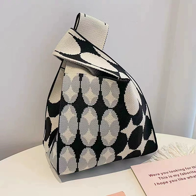 **Trendy Straw Shoulder Bag by 棉立坊 - Perfect for Fashion-Forward Internet Celebrities!**