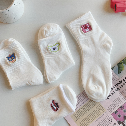 White Embroidered Cartoon Socks for Girls, Instagram Trendy, Versatile Couple Style, Cute Cartoon Student Chunky Socks for Girls
