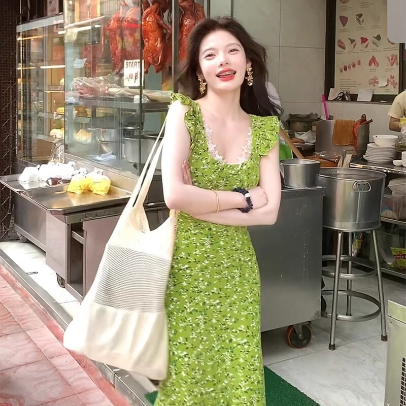 French Floral Style Waist Slimming Dress Seaside Vacation Square Neck Chiffon Small Fresh Green Long Dress for Women French Floral Style Waist Slimming Dress Seaside Vacation Square Neck Chiffon Small Fresh Green Long Dress for Women