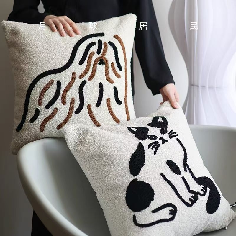 新型小美満夜間動物園猫重工タオル刺繍腰枕方枕抱き枕クッションソファー中古