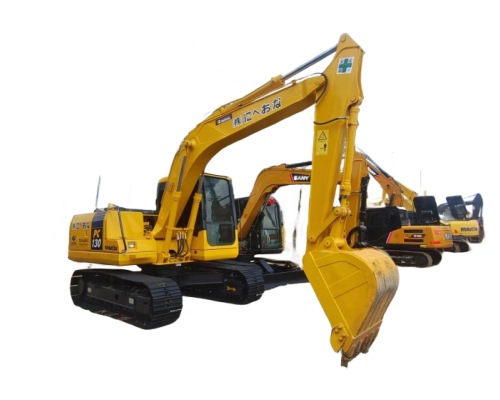 Hoy mata una excavadora 130 Komatsu Fecha de fabricación 2023