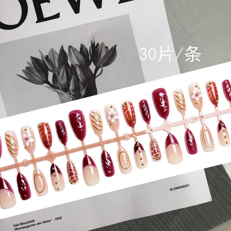 跨境爆款3D立体花朵鎏金穿戴甲法式棕红色美甲贴片批发短款杏仁型|undefined