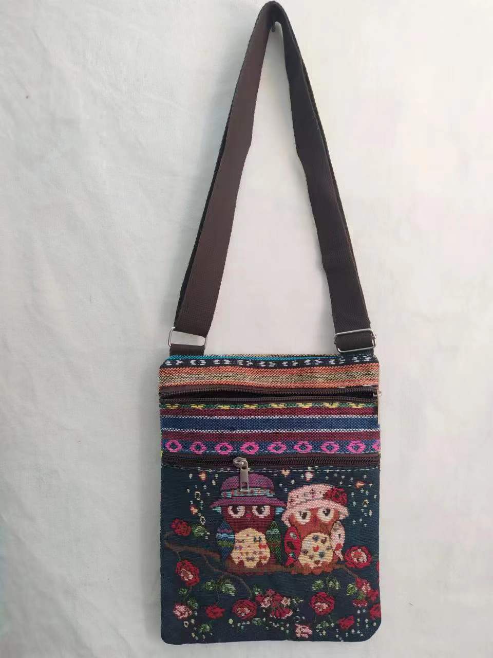 Estilo étnico bordado elefante dibujos animados bolsa de mensajero Dai bolsa de hombro de viaje de las mujeres teléfono móvil bolsa de hombro lateral